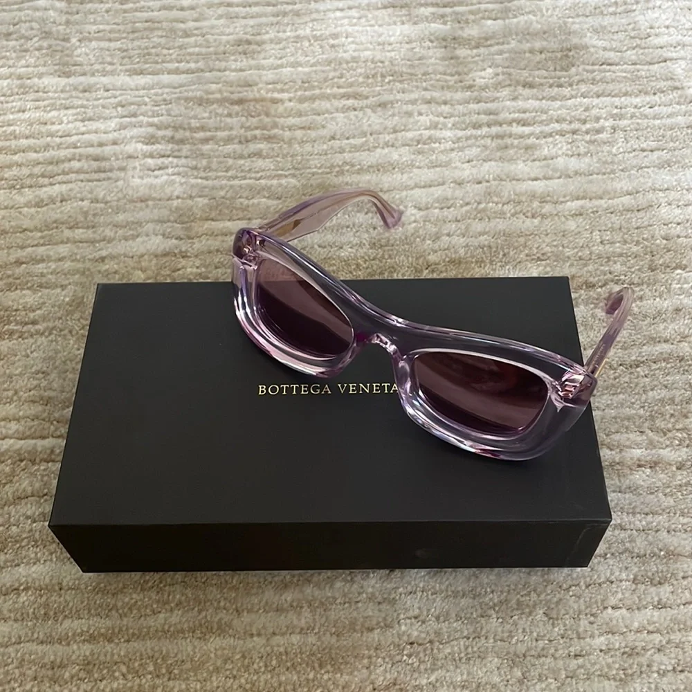 BNIB Bottega Veneta transparent rectangle frame sunglasses - Picture 1 of 11